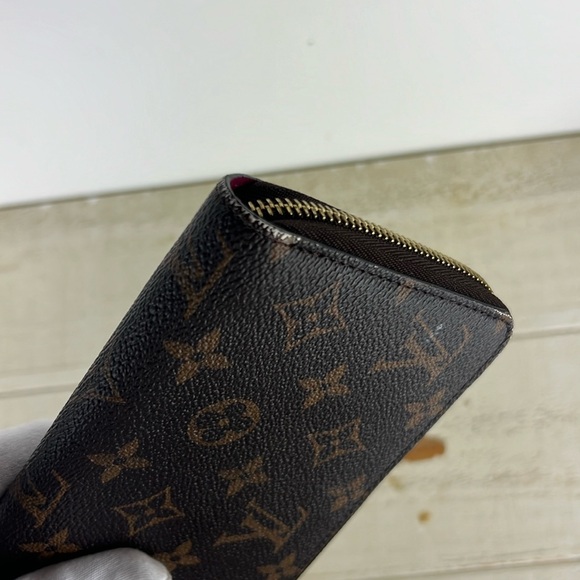 Louis Vuitton Zippy Wallet Love Lock Monogram ✅COA Included - Picture 8 of 16